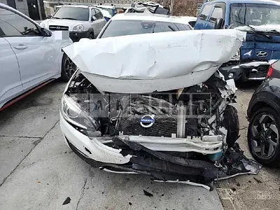 Photo 1 of 24: 2015 Volvo S60D3, VIN YV1FS79B0G2403080 — Korean insurance auction