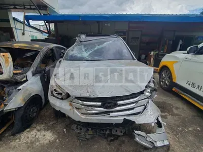 Photo 1 of 5: 2015 Hyundai Santa Fe, VIN KMHSW81UDFU305403 — Korean insurance auction