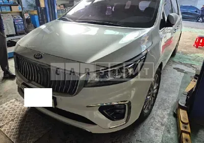 Photo 1 of 26: 2019 Kia Carnival — Korean insurance auction