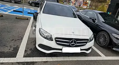 Photo 1 of 19: 2017 Mercedes-Benz E 300 — Korean insurance auction