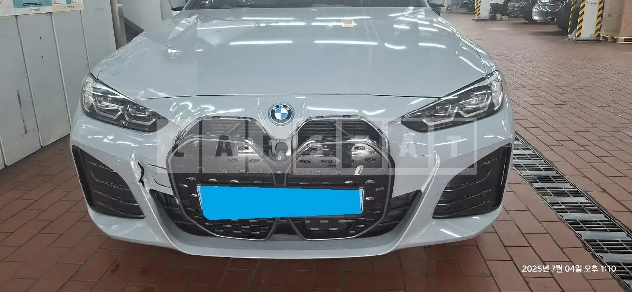 Photo 2 of 27: 2022 BMW i4 eDrive 40, VIN WBY71AW01NFM28963 — Korean insurance auction