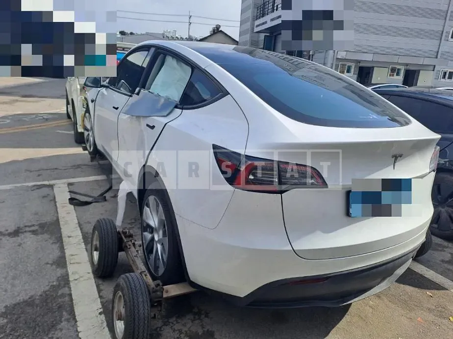 Photo 2 of 16: 2023 Tesla Model Y RWD — Korean insurance auction