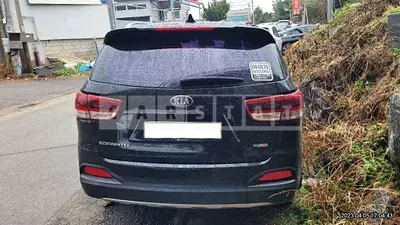 Photo 1 of 28: 2016 Kia Sorento, VIN KNAPK81ABGA194335 — Korean insurance auction