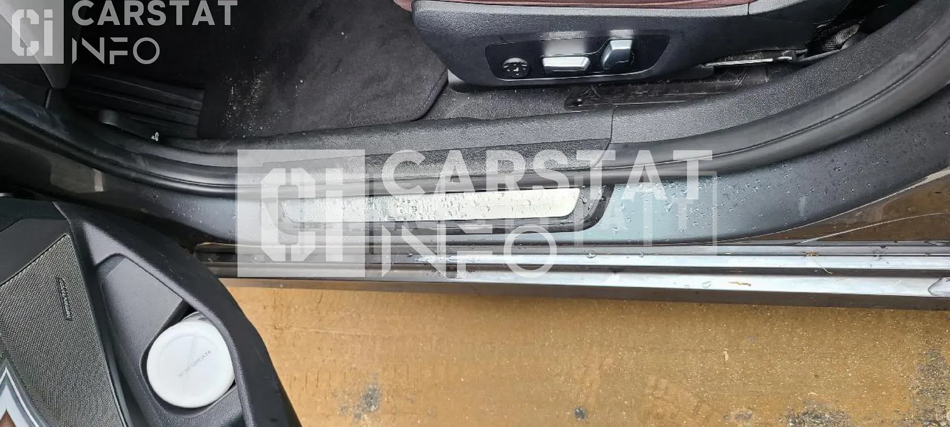 Photo 2 of 16: 2019 BMW 320d, VIN WBA5V5100KAE18882 — Korean insurance auction