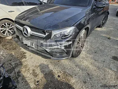 Photo 1 of 37: 2019 Mercedes-Benz GLC300 4Matic Coupe — Korean insurance auction