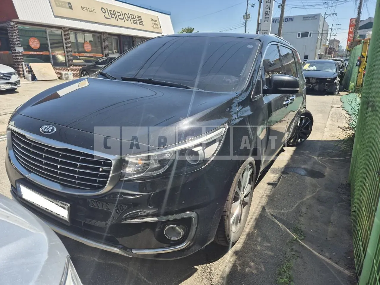 Photo 2 of 18: 2016 Kia Carnivals, VIN KNAMC81ABGS216652 — Korean insurance auction