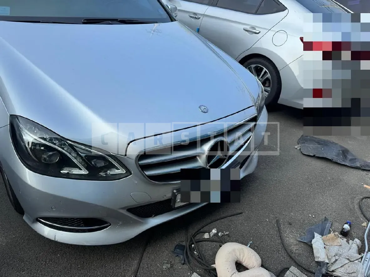 Photo 2 of 9: 2014 Mercedes-Benz E250 CDI 4Matic — Korean insurance auction