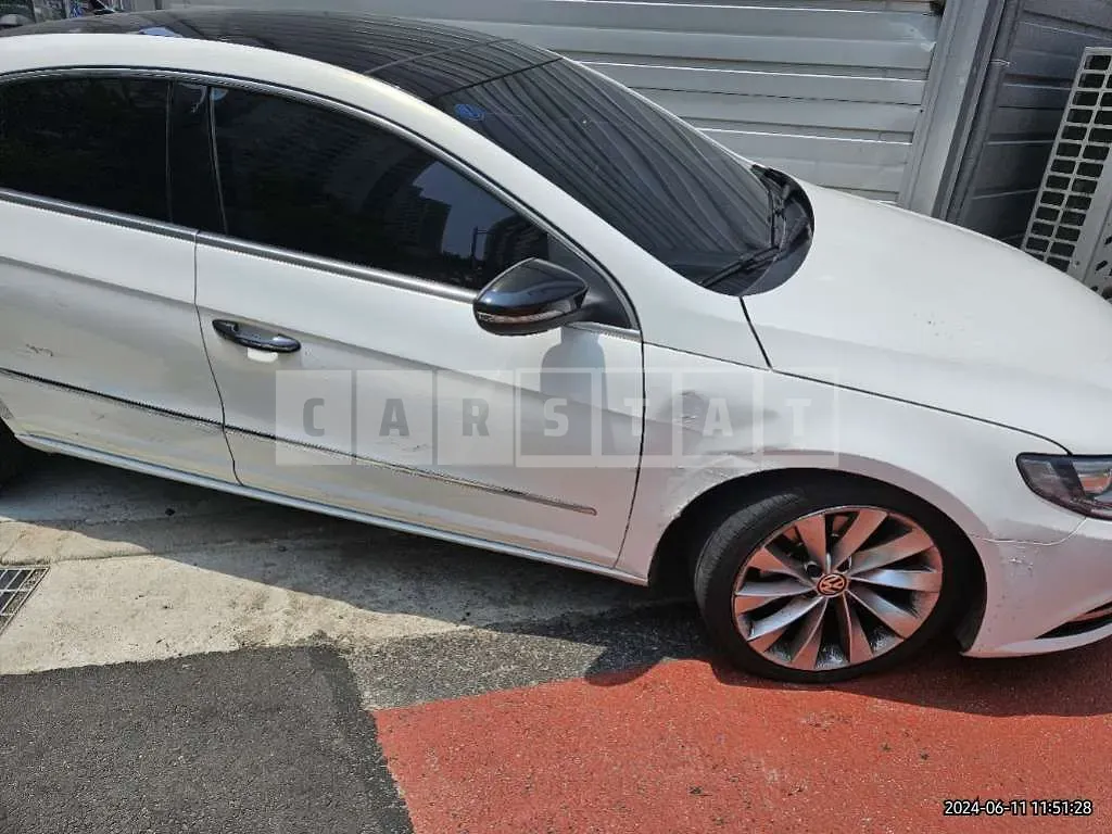 Photo 2 of 46: 2015 Volkswagen CC 2.0 TDI Blue Motion — Korean insurance auction