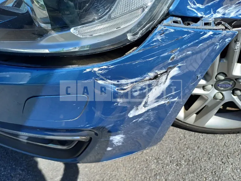 Photo 2 of 9: 2015 Volvo S60D4 — Korean insurance auction