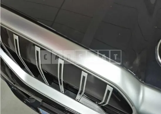 Photo 2 of 27: 2025 BMW 520i — Korean insurance auction