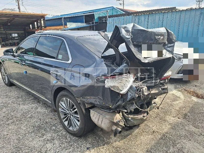 Photo 2 of 15: 2016 Genesis EQ900 — Korean insurance auction