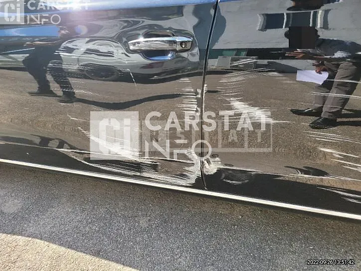 Photo 2 of 24: 2015 Audi A8L 50 TDI quattro, VIN WAUZZZ4H3FN039515 — Korean insurance auction
