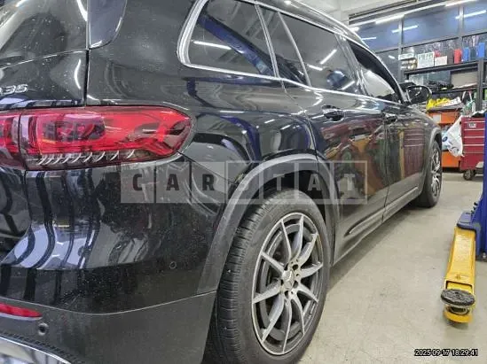 Photo 2 of 25: 2021 Mercedes-Benz GLB35 AMG 4Matic — Korean insurance auction