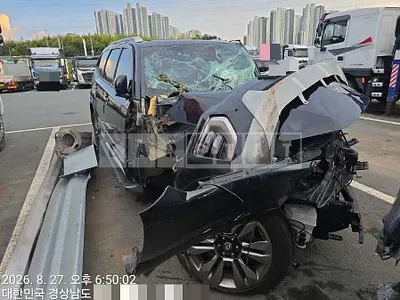 Photo 1 of 12: 2020 Kia Mojave 3.0 4WD — Korean insurance auction
