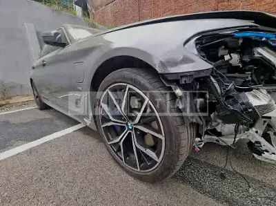 Photo 1 of 9: 2021 BMW 530e, VIN WBA51AG08MCH14591 — Korean insurance auction