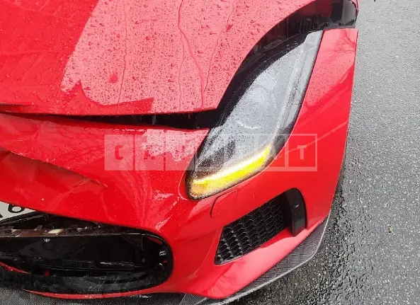 Photo 2 of 50: 2017 Jaguar F-Type, VIN SAJAJ6888HMK47268 — Korean insurance auction