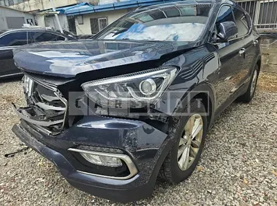 Photo 1 of 11: 2016 Hyundai Santa Fe DM — Korean insurance auction