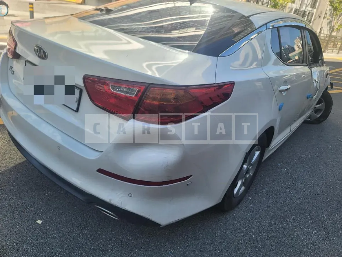 Photo 2 of 8: 2015 Kia K5 2.0(LPG), VIN KNAGN418BFA585458 — Korean insurance auction
