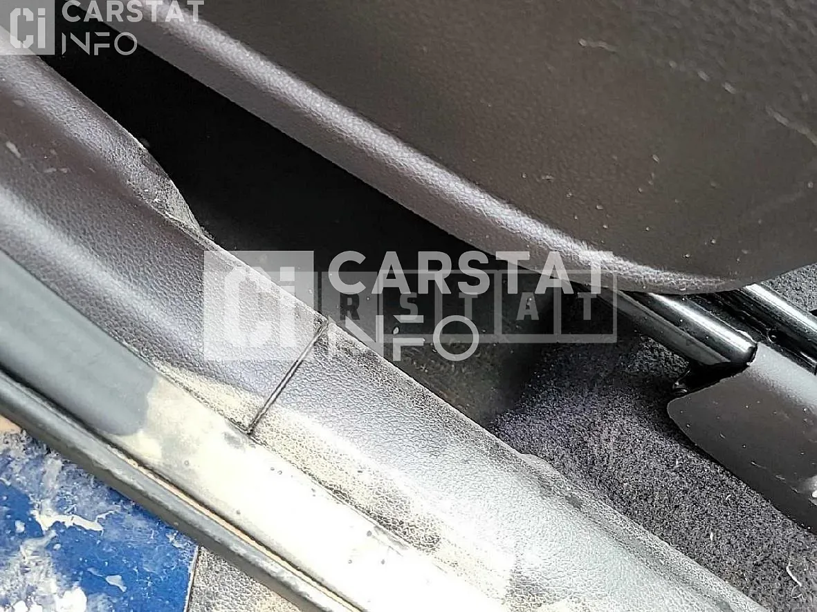 Photo 2 of 27: 2019 Hyundai Santa Fe, VIN KMHS381ABKU102827 — Korean insurance auction