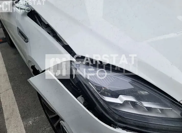 Photo 2 of 28: 2018 Jaguar E-Pace P250, VIN SADFA2BX6J1Z08255 — Korean insurance auction