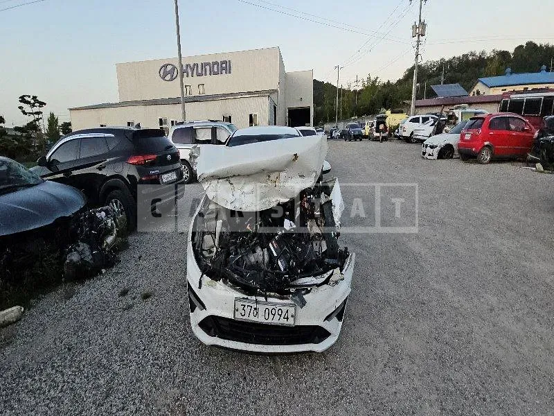 Photo 2 of 11: 2020 Kia K5 — Korean insurance auction