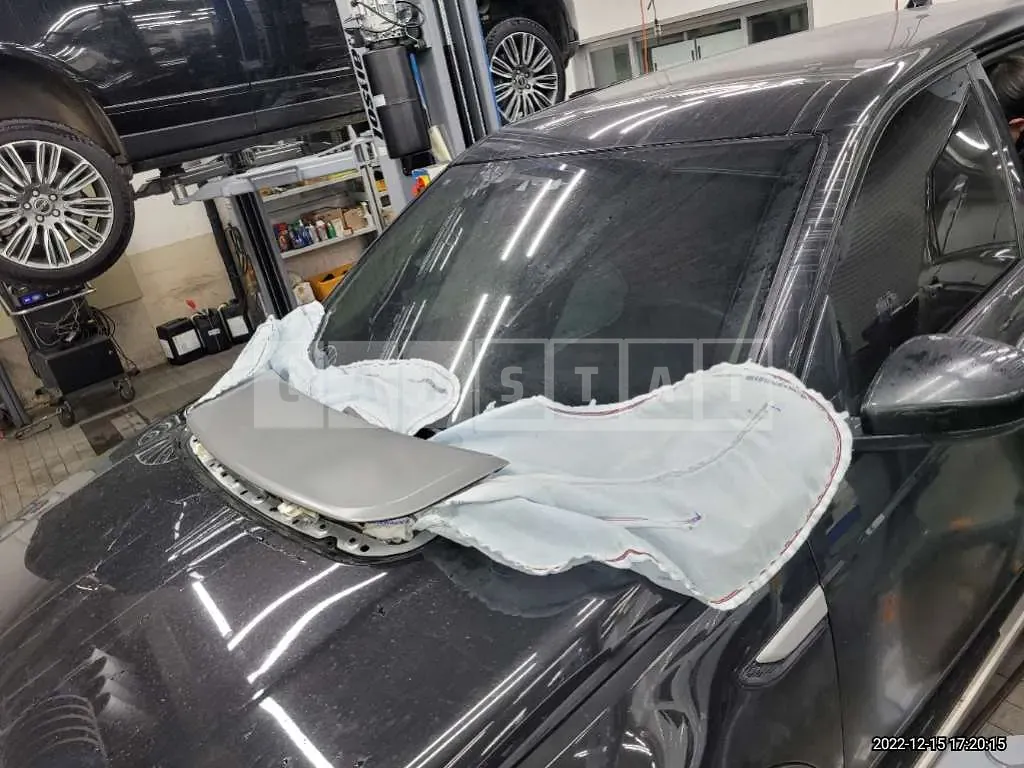 Photo 2 of 18: 2019 Land Rover Discovery Sports TD4 180PS, VIN SALCA2BN2KH779137 — Korean insurance auction