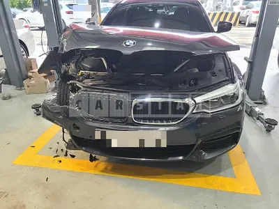 Photo 1 of 37: 2020 BMW 520d M Sport Package, VIN WBAJF3100LCE88209 — Korean insurance auction