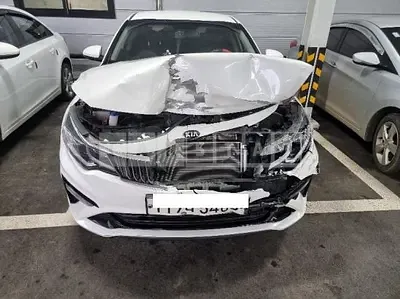 Photo 1 of 12: 2019 Kia K5, VIN KNAGS4T6BKA267258 — Korean insurance auction