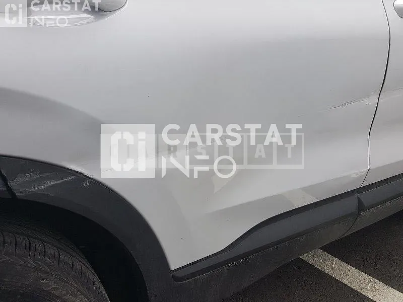 Photo 2 of 19: 2020 Hyundai Santa Fe, VIN KMHS281HGMU327136 — Korean insurance auction