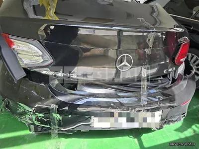 Photo 1 of 17: 2016 Mercedes-Benz C200 Coupe — Korean insurance auction