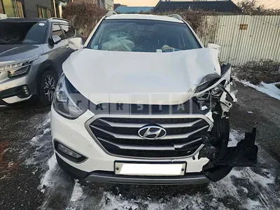 Photo 1 of 10: 2015 Hyundai Tucson, VIN KMHJU81VBFU046423 — Korean insurance auction