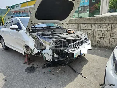Photo 1 of 31: 2021 Kia K5 — Korean insurance auction