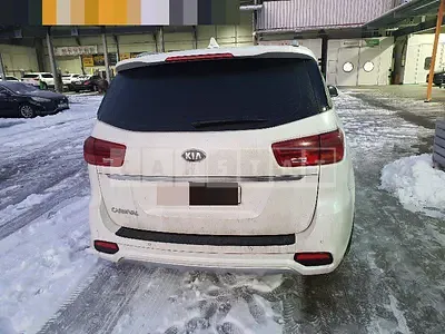 Photo 1 of 15: 2019 Kia Carnival 9 Seater, VIN KNAMC81ABLS625057 — Korean insurance auction