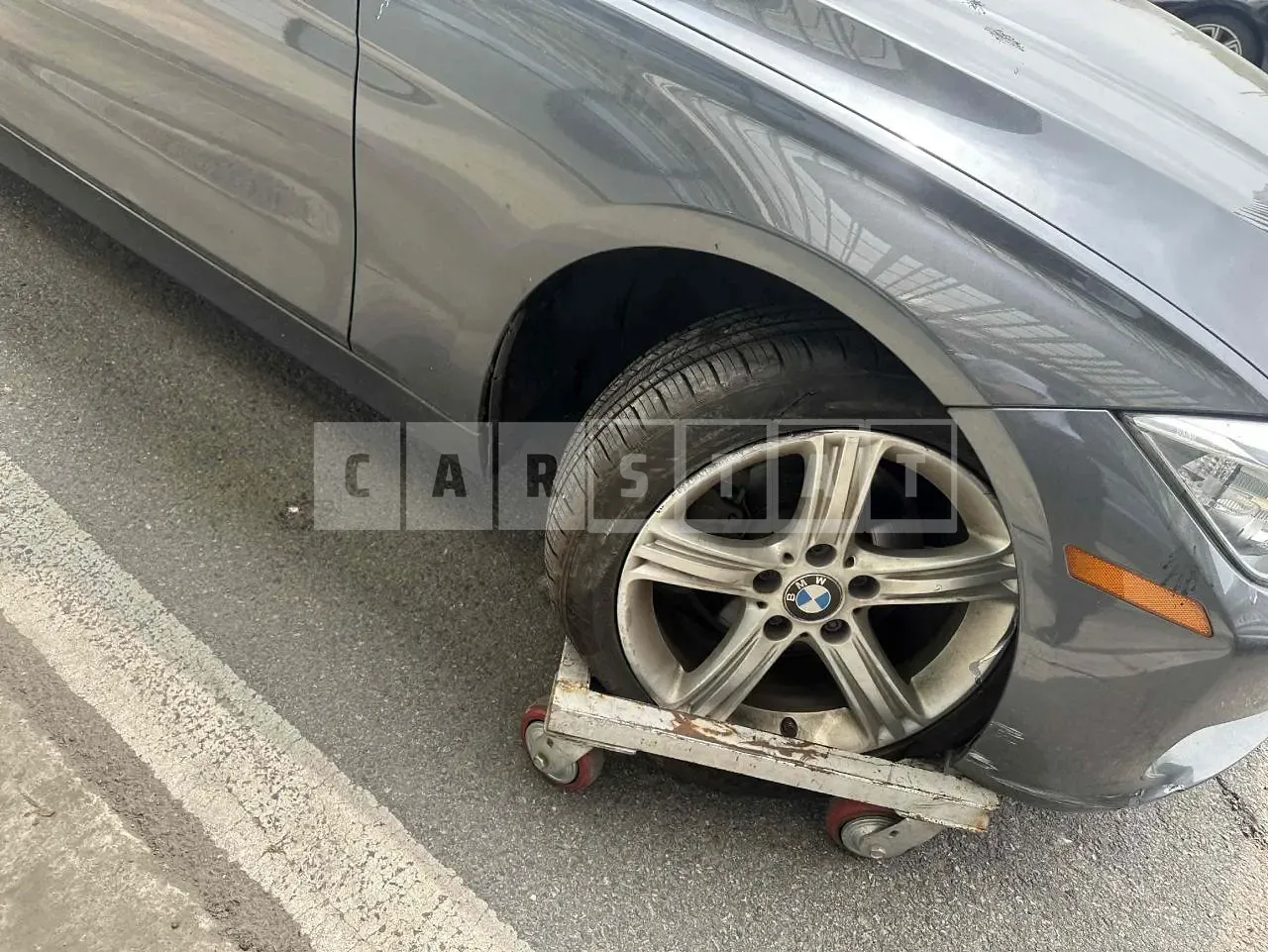 Photo 2 of 36: 2015 BMW 320d, VIN WBA3D3106FK470643 — Korean insurance auction