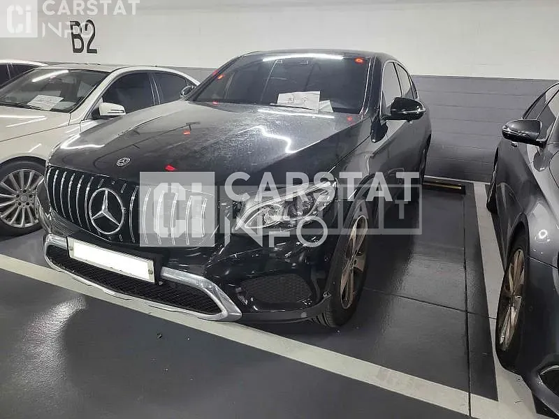 Photo 2 of 14: 2019 Mercedes-Benz GLC 300 4Matic Coupe, VIN WDC0J4KB6KF510690 — Korean insurance auction