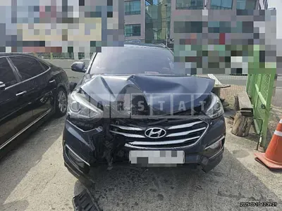 Photo 1 of 31: 2016 Hyundai Santa Fe DM — Korean insurance auction
