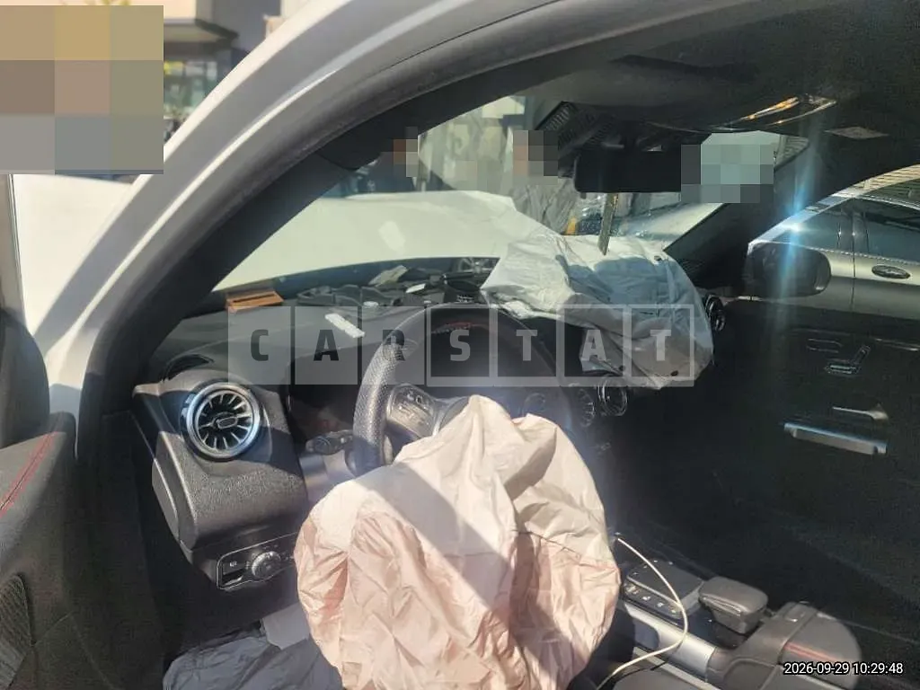 Photo 2 of 23: 2022 Mercedes-Benz GLB250 4Matic — Korean insurance auction