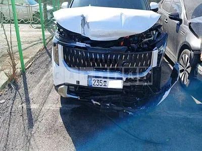 Photo 1 of 39: 2025 Kia Carnival Hybrid, VIN KNANC81ABSS107303 — Korean insurance auction