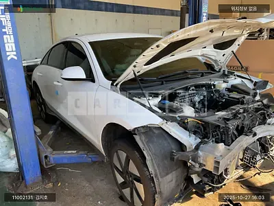 Photo 1 of 13: 2022 Hyundai IONIQ 6, VIN KMHM341AFPA004825 — Korean insurance auction