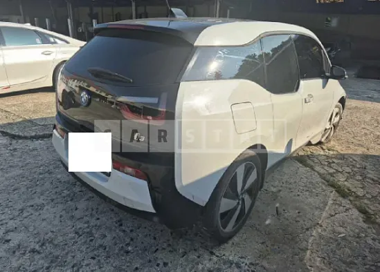Photo 2 of 12: 2016 BMW i3 — Korean insurance auction