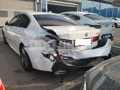 Photo 1 of 33: 2020 BMW 520d, VIN WBAJF3104LCD51502 — Korean insurance auction