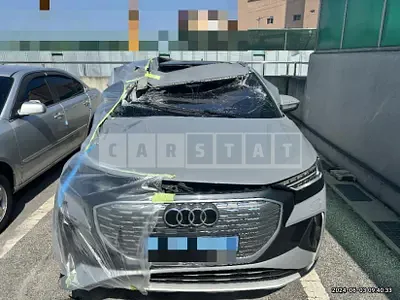 Photo 1 of 16: 2022 Audi Q4 40 e-tron Premium — Korean insurance auction