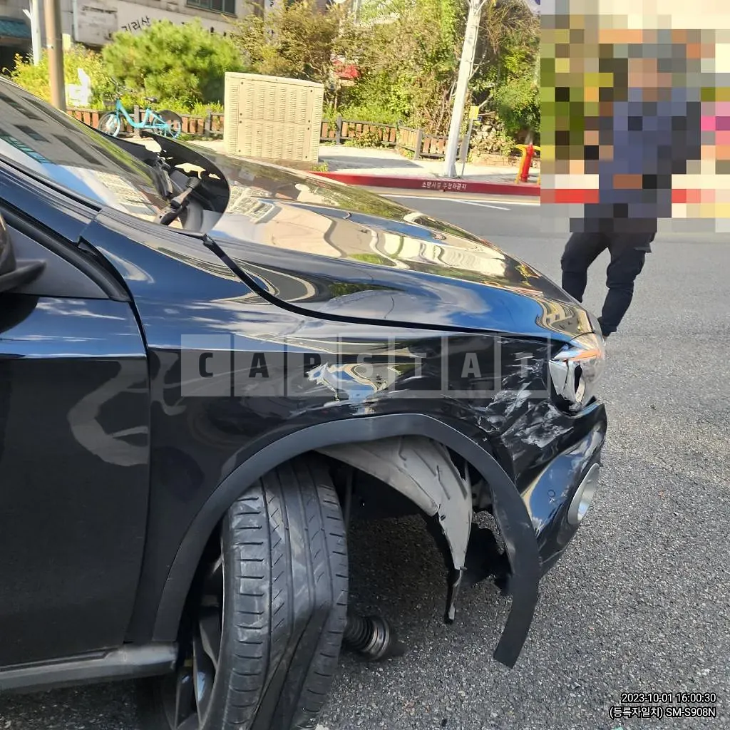 Photo 2 of 17: 2019 Mercedes-Benz GLA 250 4Matic, VIN WDCTG4GB5KJ572552 — Korean insurance auction