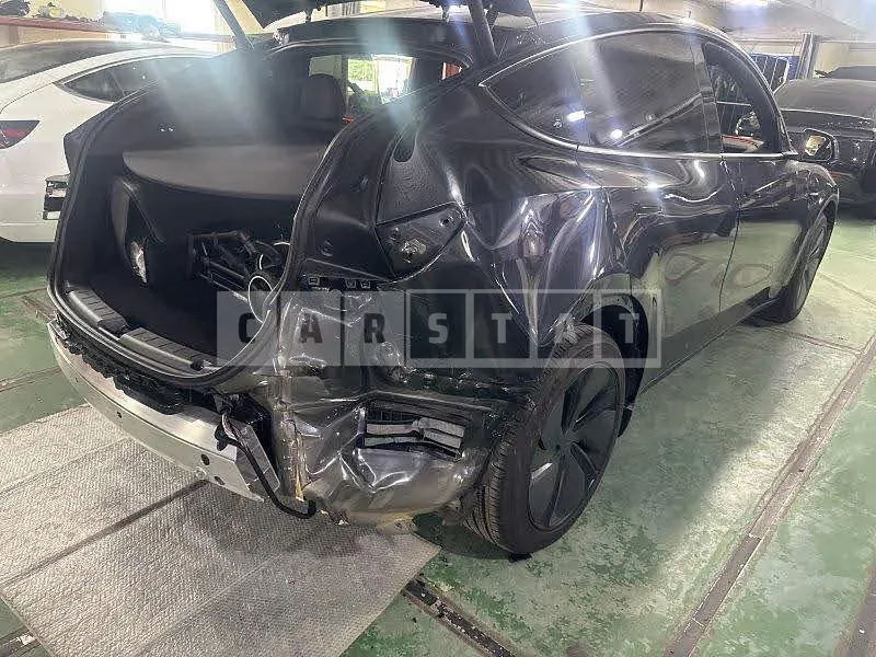 Photo 2 of 48: 2026 Tesla Model Y Premium Long Range, VIN LRWYGCEKXTC550574 — Korean insurance auction