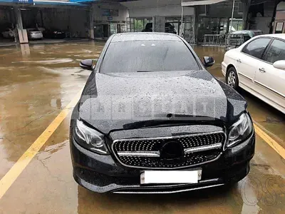 Photo 1 of 42: 2017 Mercedes-Benz E220d, VIN WDDZF0EB4HA027018 — Korean insurance auction