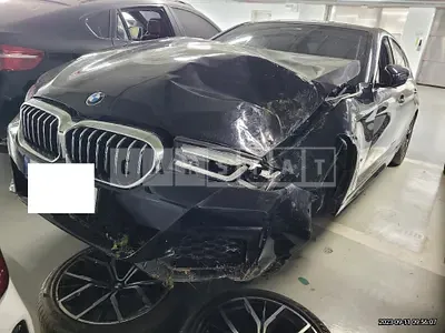 Photo 1 of 19: 2022 BMW 530i xDrive, VIN WBA31BJ09NWX64256 — Korean insurance auction