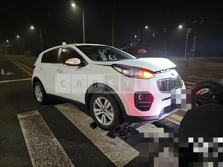 Photo 2 of 4: 2017 Kia Sportage — Korean insurance auction