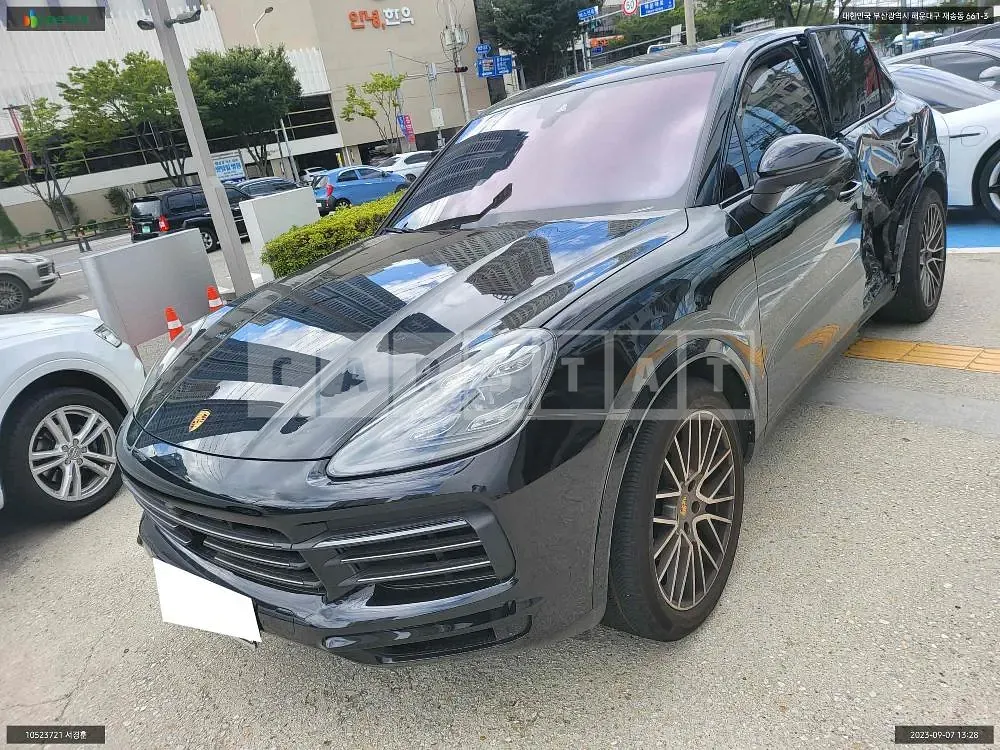 Photo 2 of 14: 2022 Porsche Cayenne, VIN WP1AA29Y9PDA03714 — Korean insurance auction