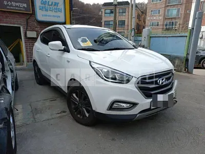Photo 1 of 5: 2014 Hyundai Tucson ix — Korean insurance auction