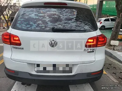 Photo 1 of 8: 2015 Volkswagen Tiguan 2.0 TDI BMT, VIN WVGZZZ5NZGW011321 — Korean insurance auction
